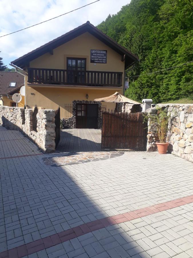 Ubytovanie Pod Hradom Sklené Teplice Exteriér fotografie